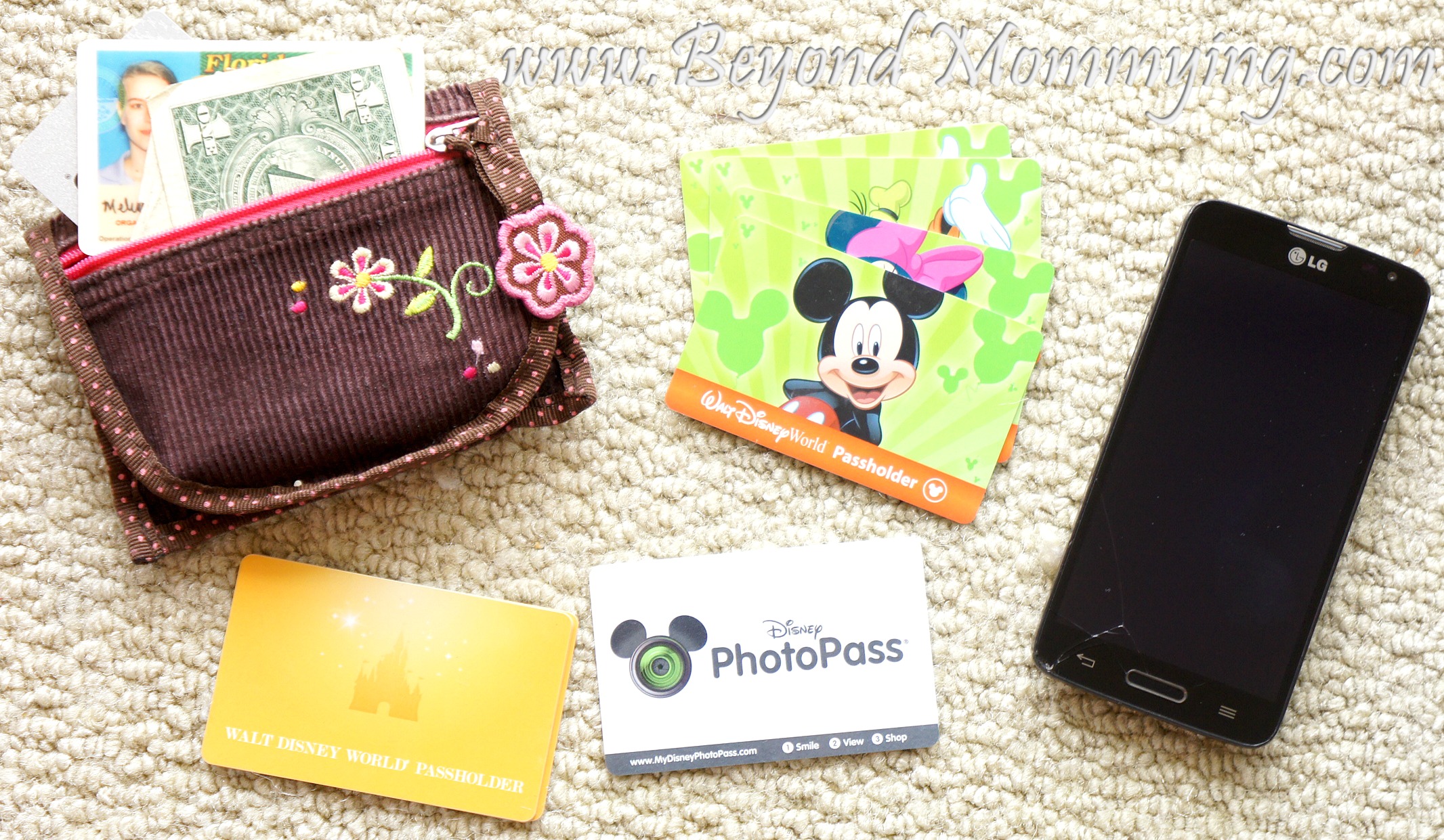 Leave the purse at home, use a small wallet at Disney instead.