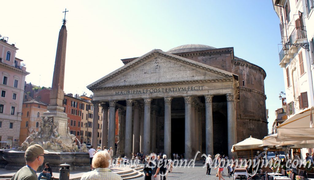 Traveling to Rome with Kids: visiting the Pantheon