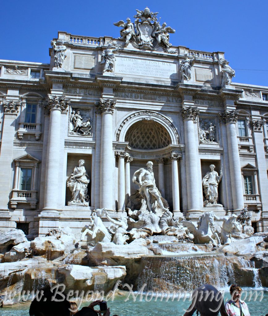 Traveling to Rome with Kids: visiting the Trevi Fountain